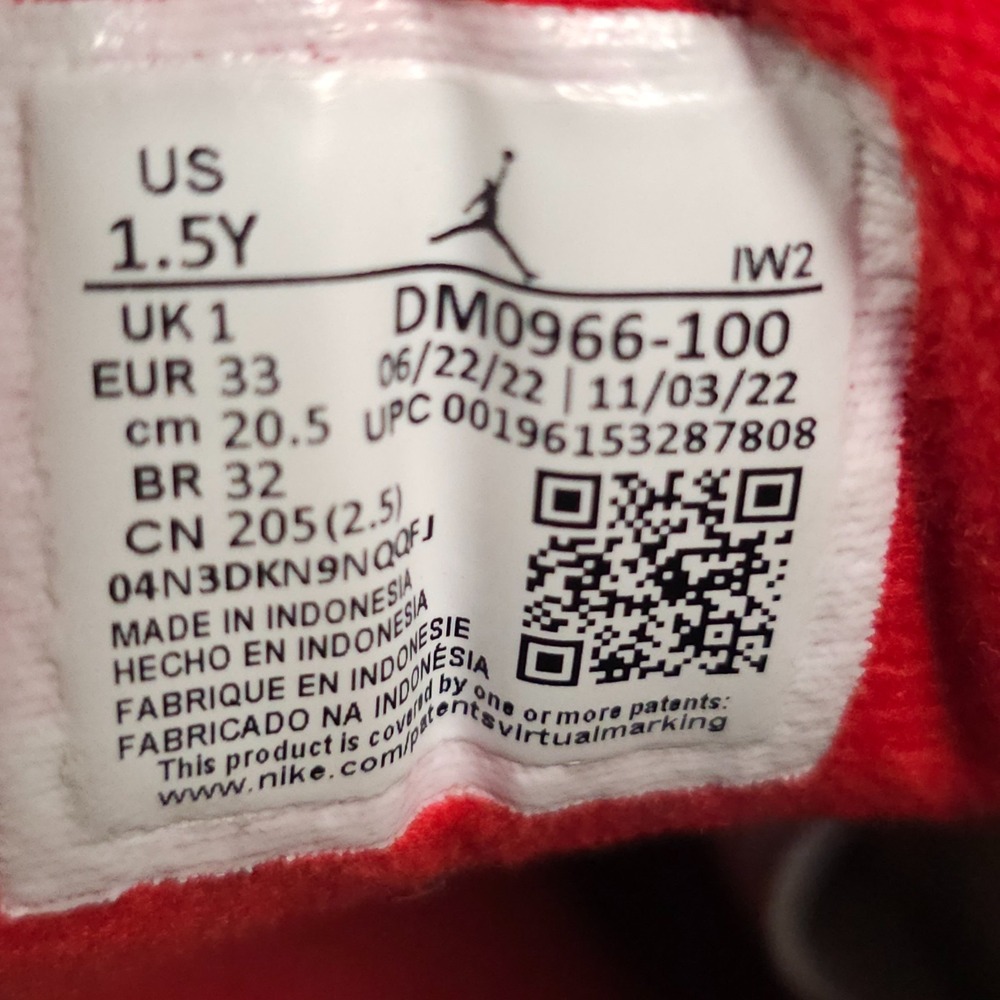Nike Air Jordan 3 Retro Youth GS Size 1.5Y White Cement Reimagined - Picture 16 of 16
